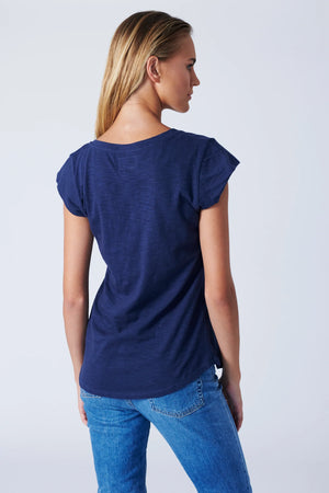 AMA Vienna Tee | Navy