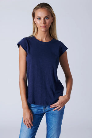 AMA Vienna Tee | Navy